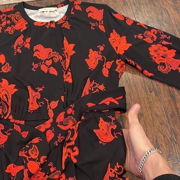 Tory Burch - Black & Red Floral Maxi Dress W/ Neckline Bow Sz M in EUC - Picture 9 of 11